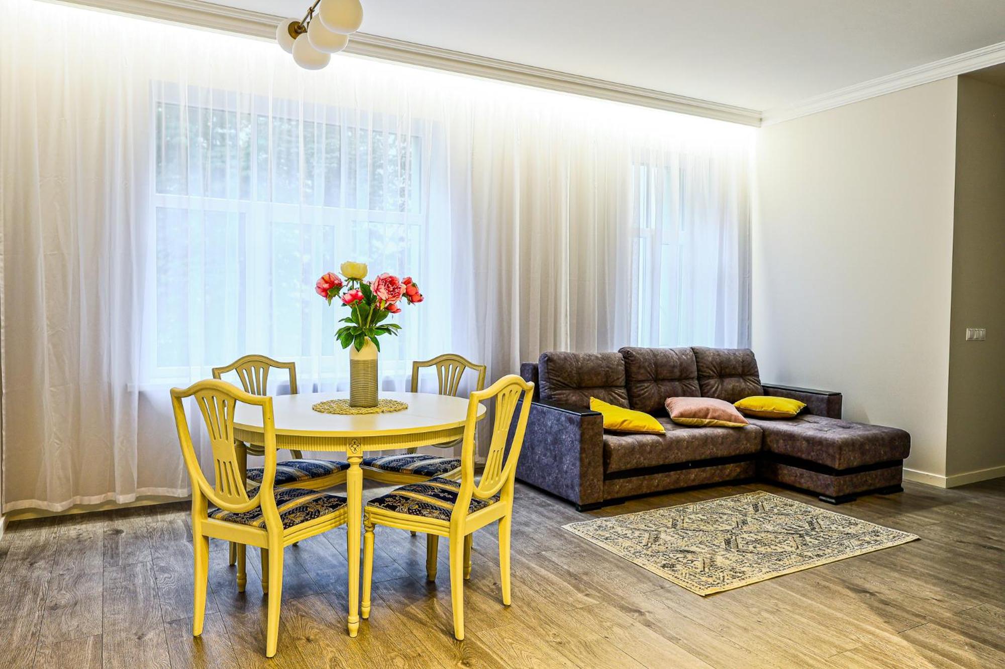 Superb Apartment In City Centre Riga Luaran gambar